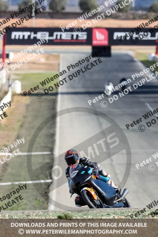 cadwell no limits trackday;cadwell park;cadwell park photographs;cadwell trackday photographs;enduro digital images;event digital images;eventdigitalimages;no limits trackdays;peter wileman photography;racing digital images;trackday digital images;trackday photos